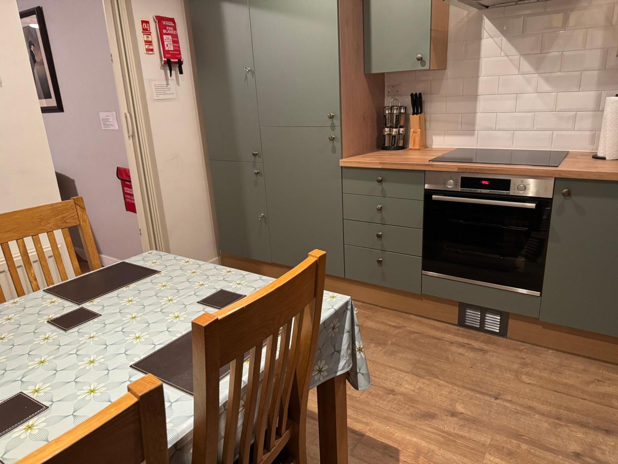 Maria- Bright And Modern City Center Apartment . Edinburgh Luaran gambar